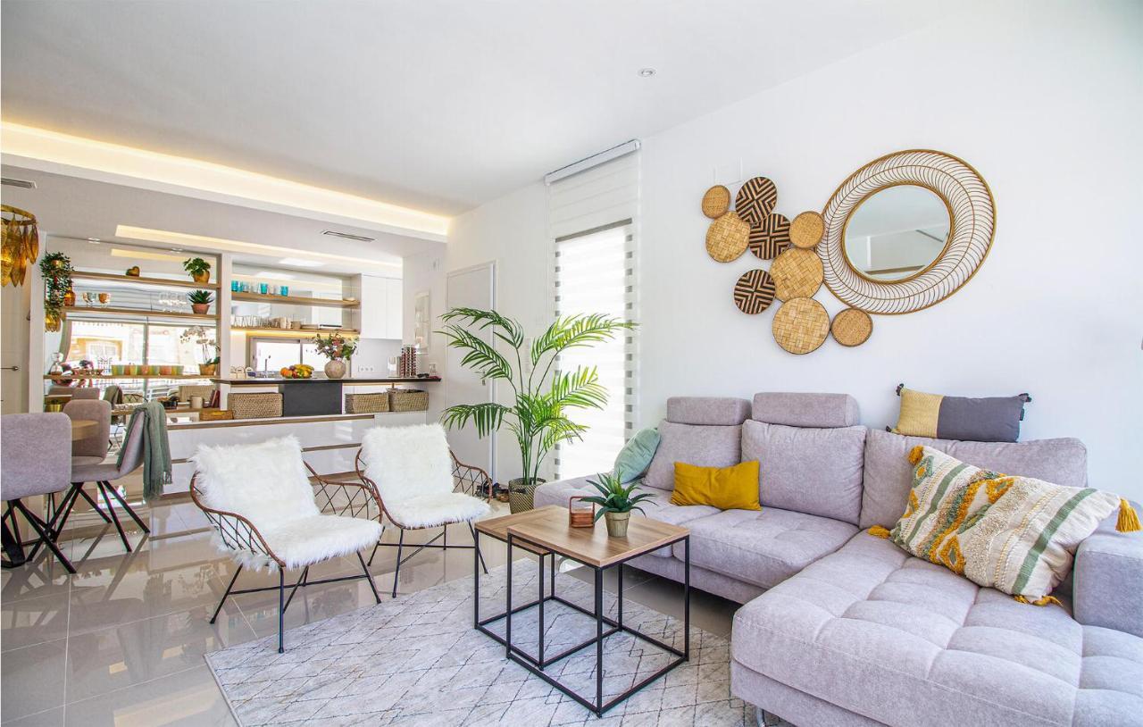 Gorgeous Home In Los Alcazares With Wifi 外观 照片